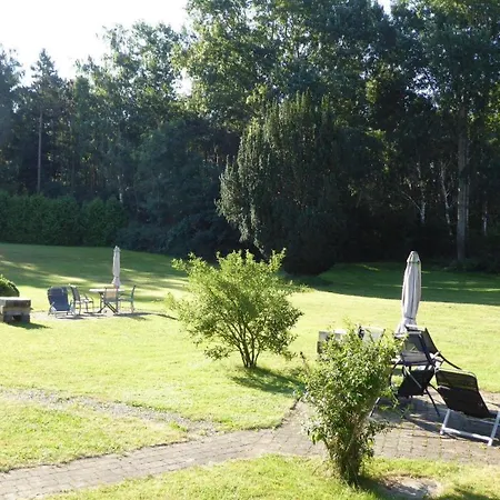 Gut-rattelvitz-parterre-b-hochwertig-sauna-kamin-etankstelle-spielscheune-15-000qm-parkland Gingst