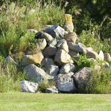 דירה Gut-rattelvitz-parterre-b-hochwertig-sauna-kamin-etankstelle-spielscheune-15-000qm-parkland Gingst