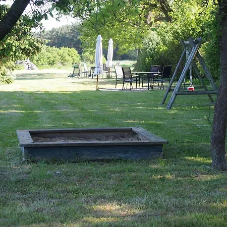 דירה Gut-rattelvitz-parterre-b-hochwertig-sauna-kamin-etankstelle-spielscheune-15-000qm-parkland